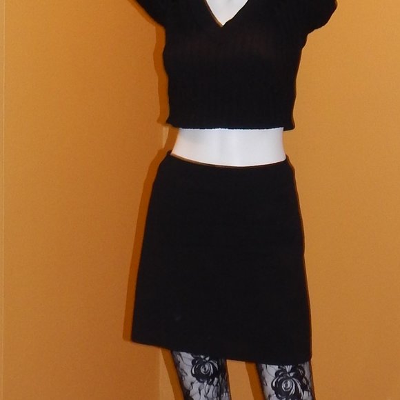 Bebe size 2P  BLACK SHORT SEXY Skirt - Picture 4 of 10